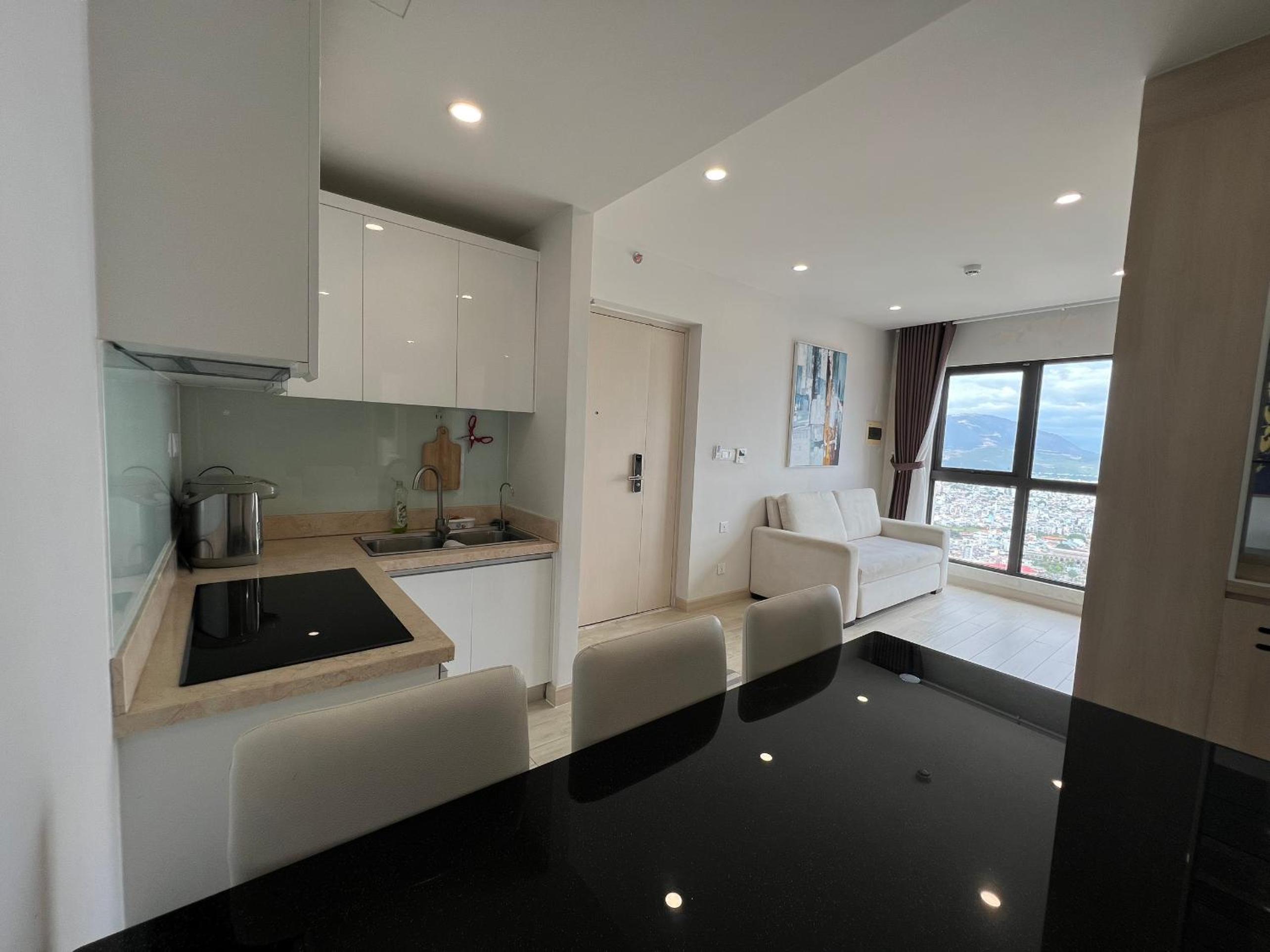 LOVING APARTMENT