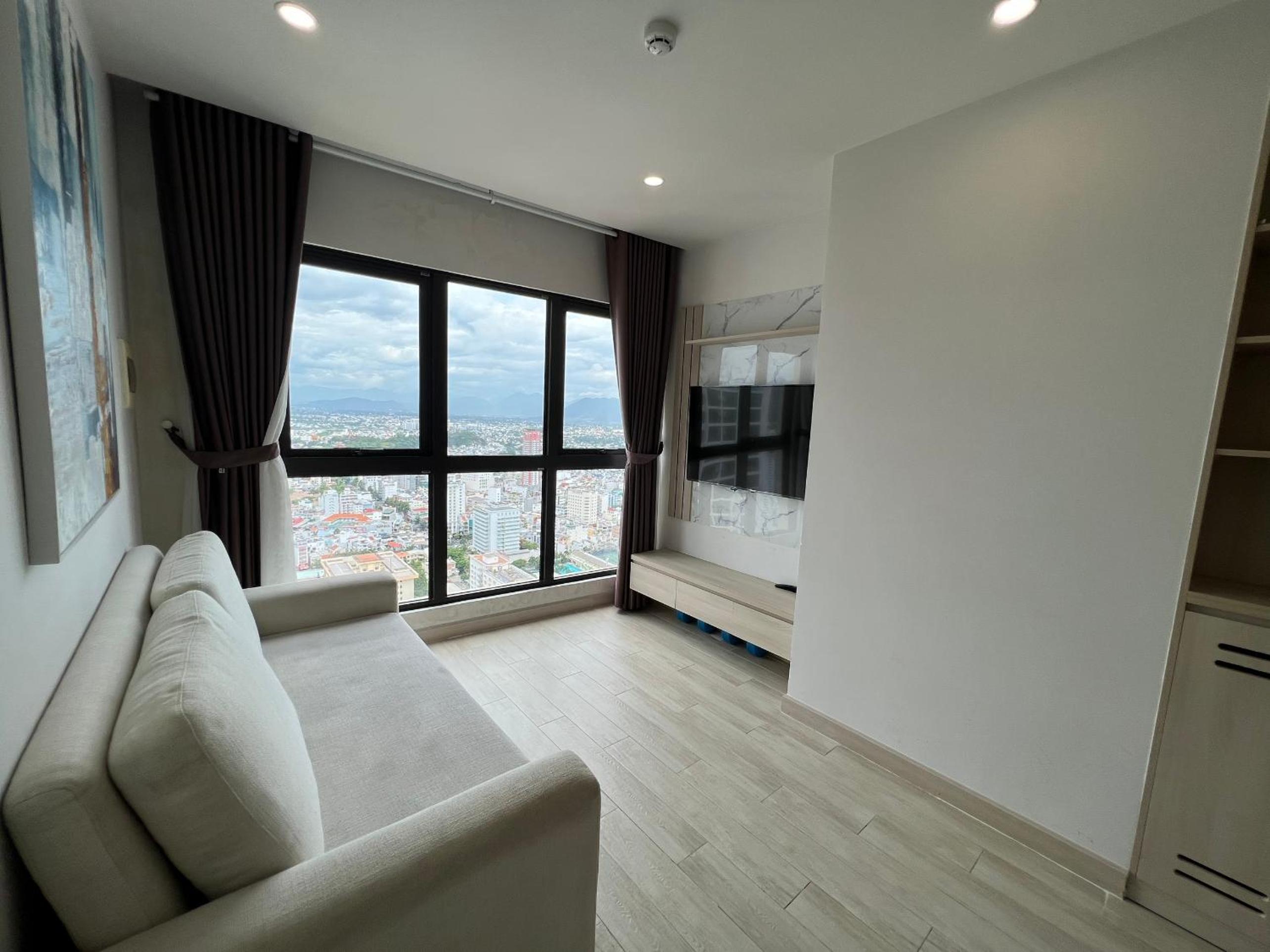 LOVING APARTMENT