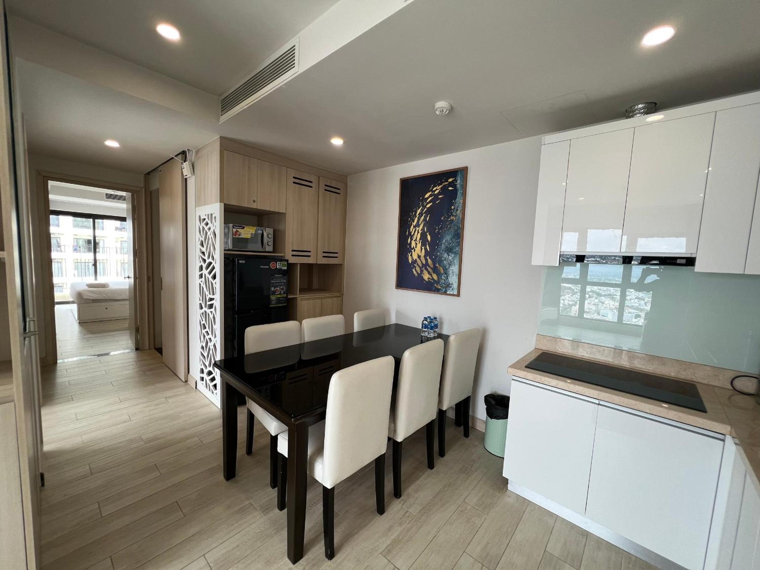 LOVING APARTMENT