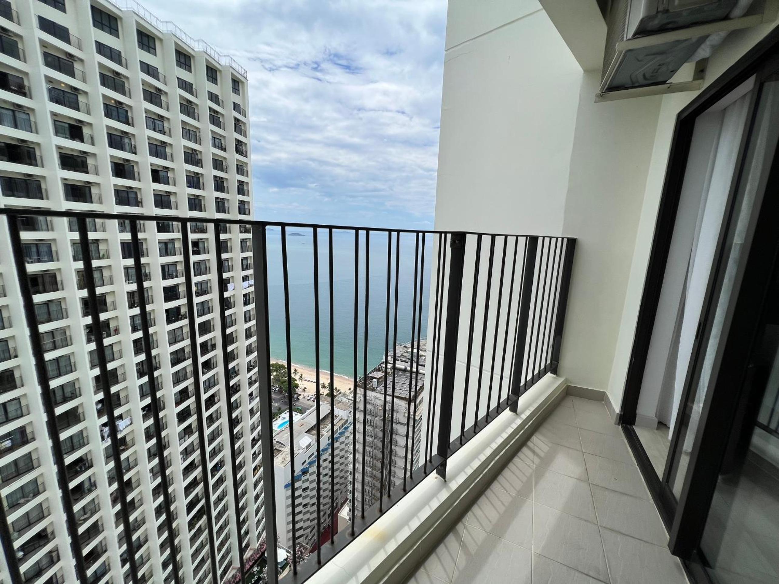 LOVING APARTMENT