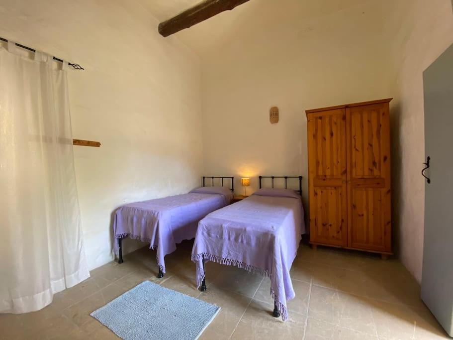Bebbux Farmhouse