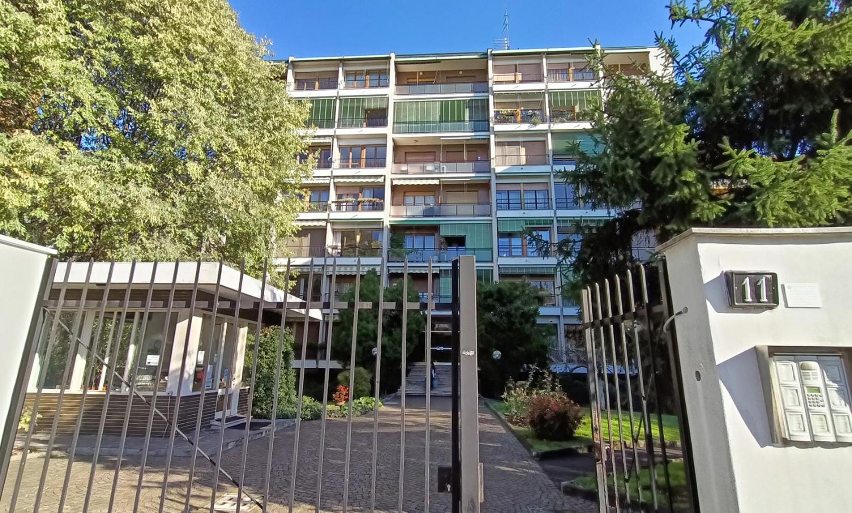 SAHI - Via Dei Ciclamini MM1 Primaticcio, Stadio San Siro, ospedale San Carlo