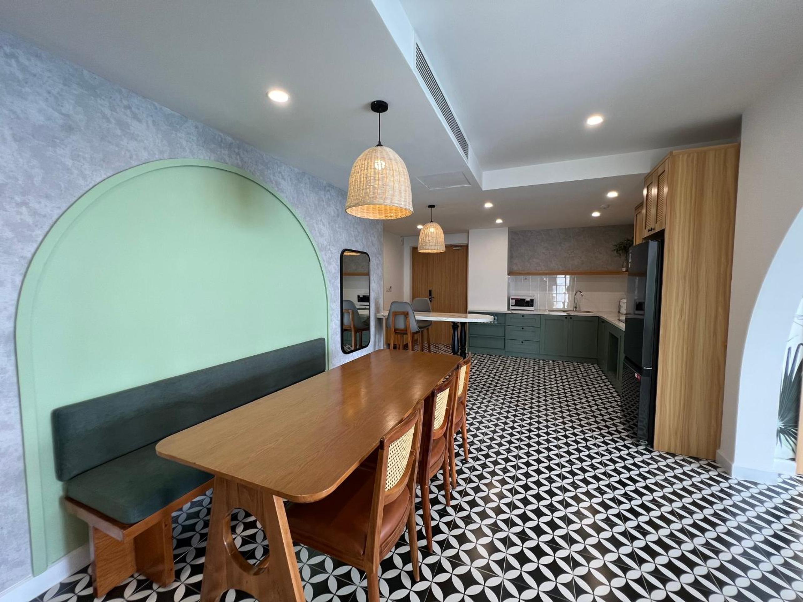 LOVING APARTMENT