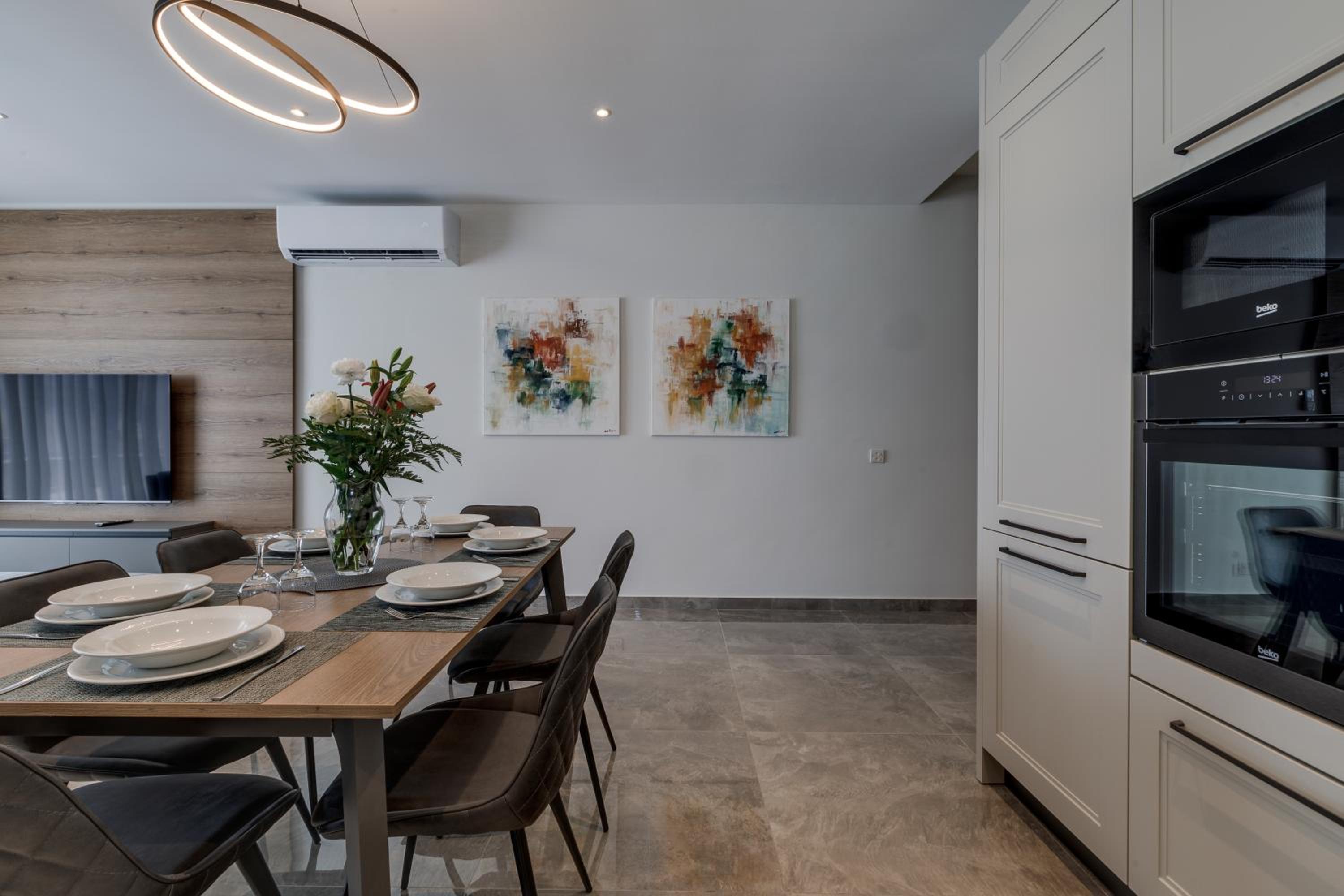 Lovely Penthouse in Mellieha-seaview by Homely view 4