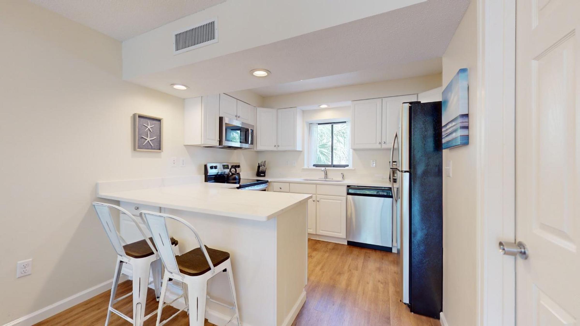4 Hickory Cove