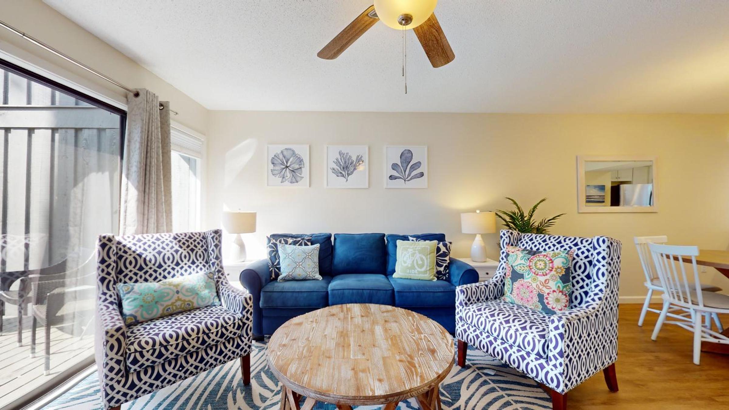 4 Hickory Cove