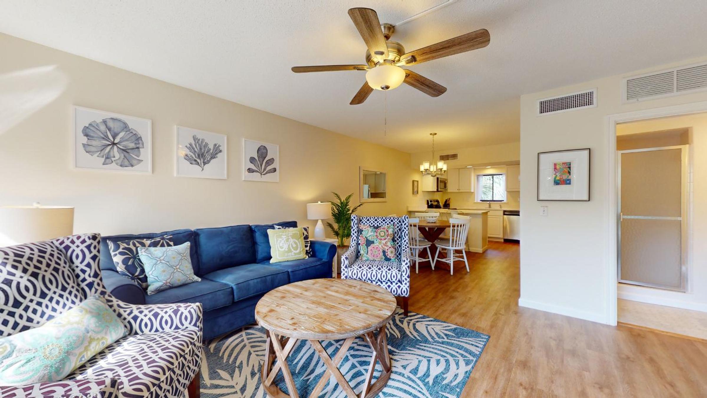 4 Hickory Cove