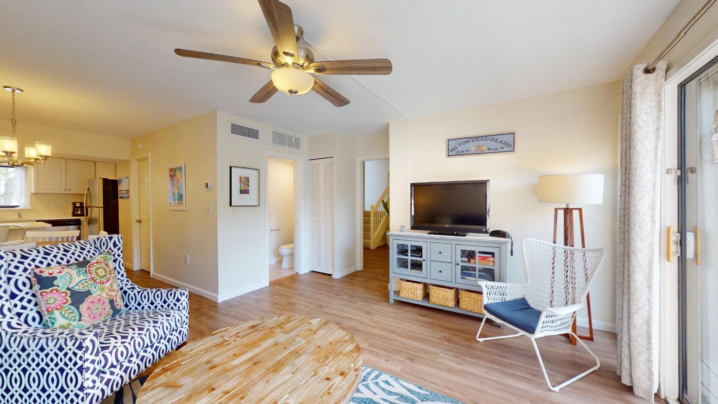 4 Hickory Cove