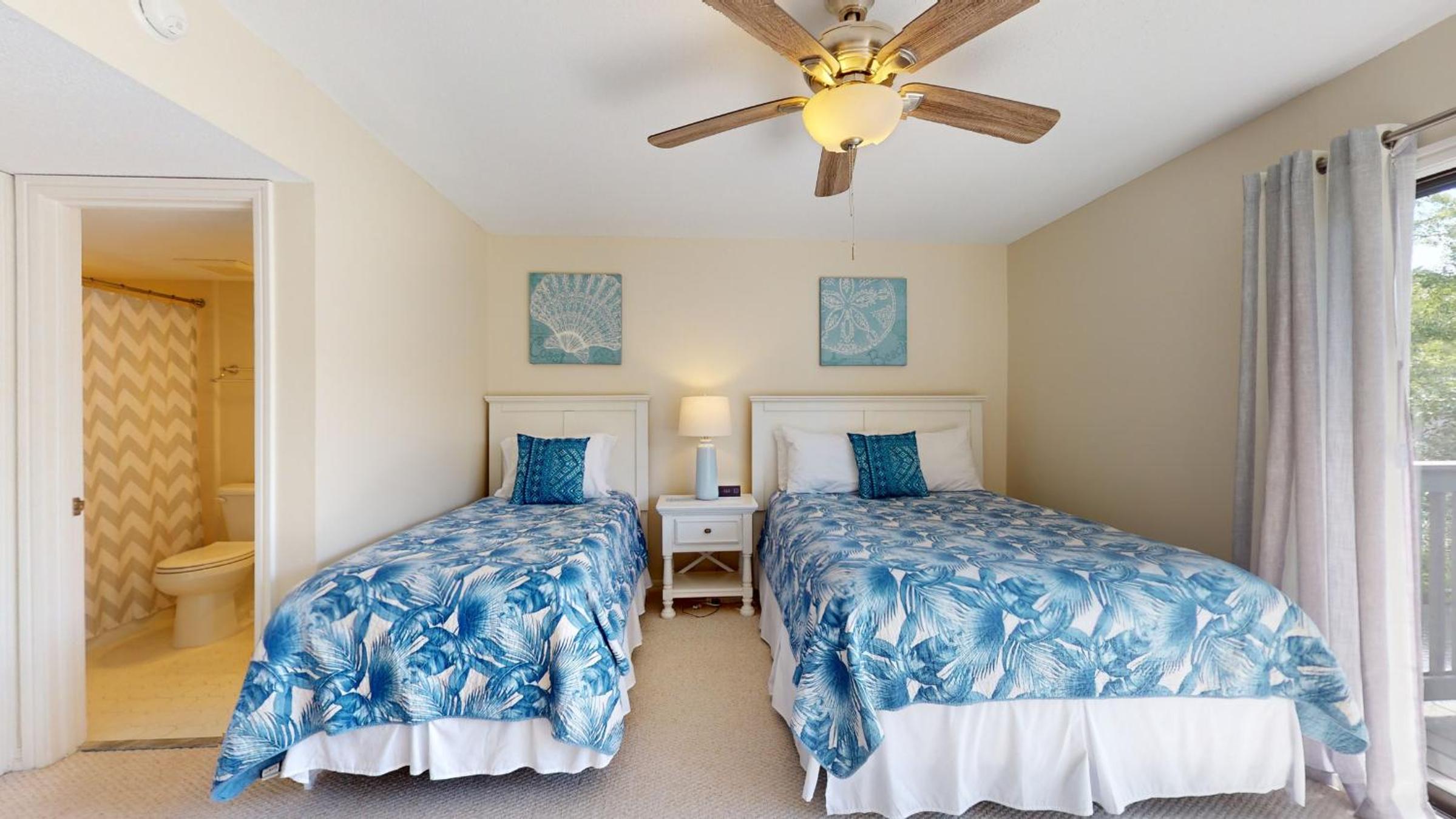 4 Hickory Cove