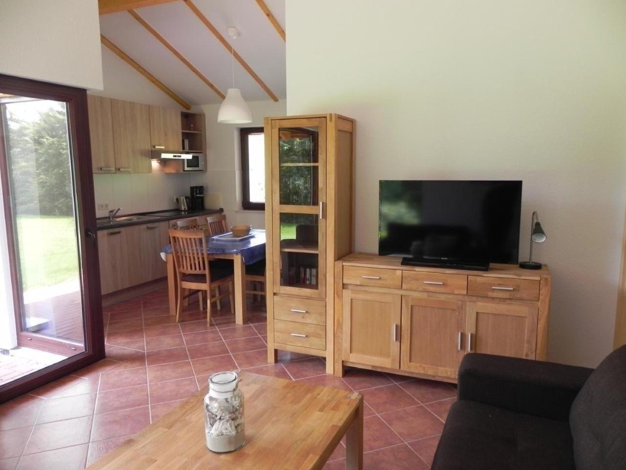 Ferienhaus mit Gäste WC, Garten und Terrasse