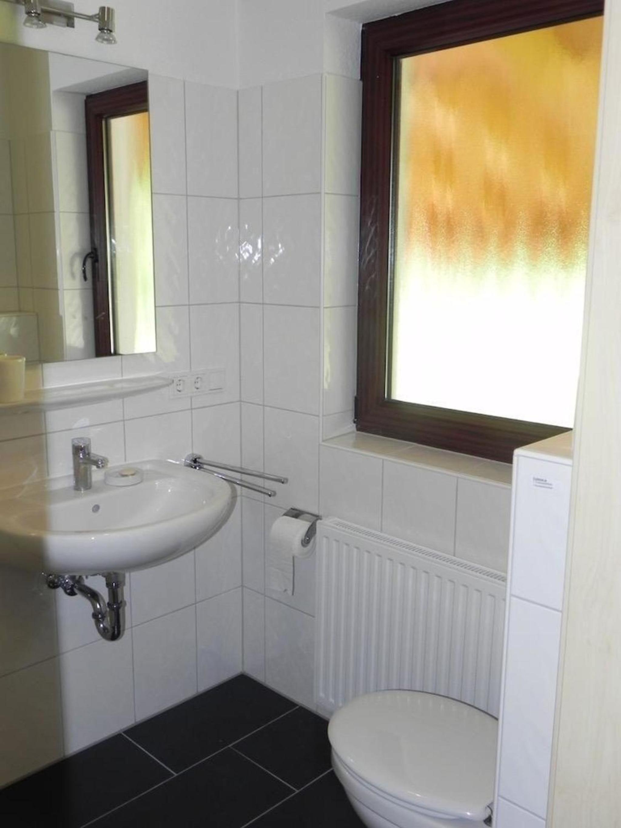 Ferienhaus mit Gäste WC, Garten und Terrasse