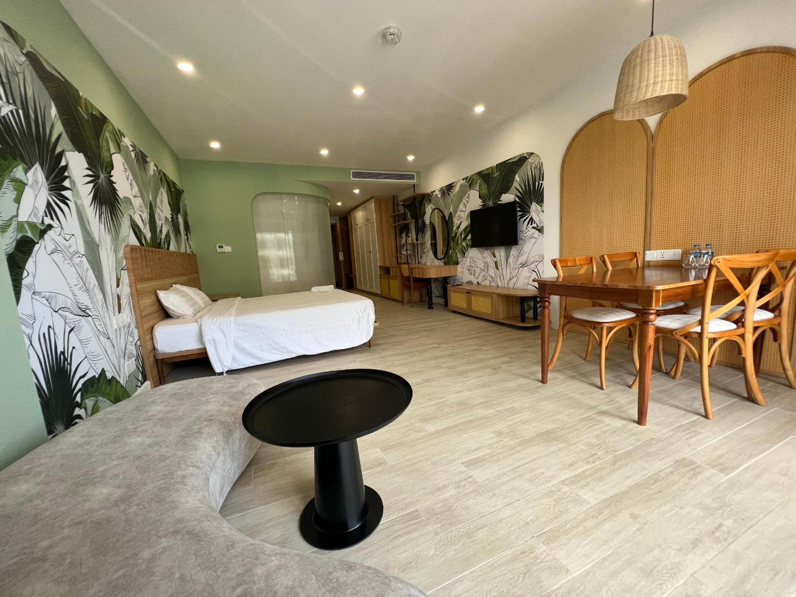 LOVING APARTMENT