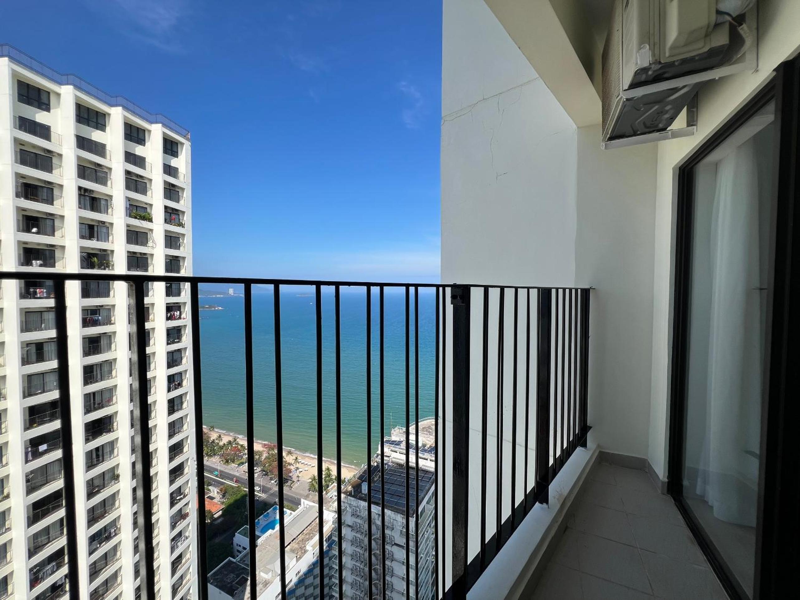 LOVING APARTMENT