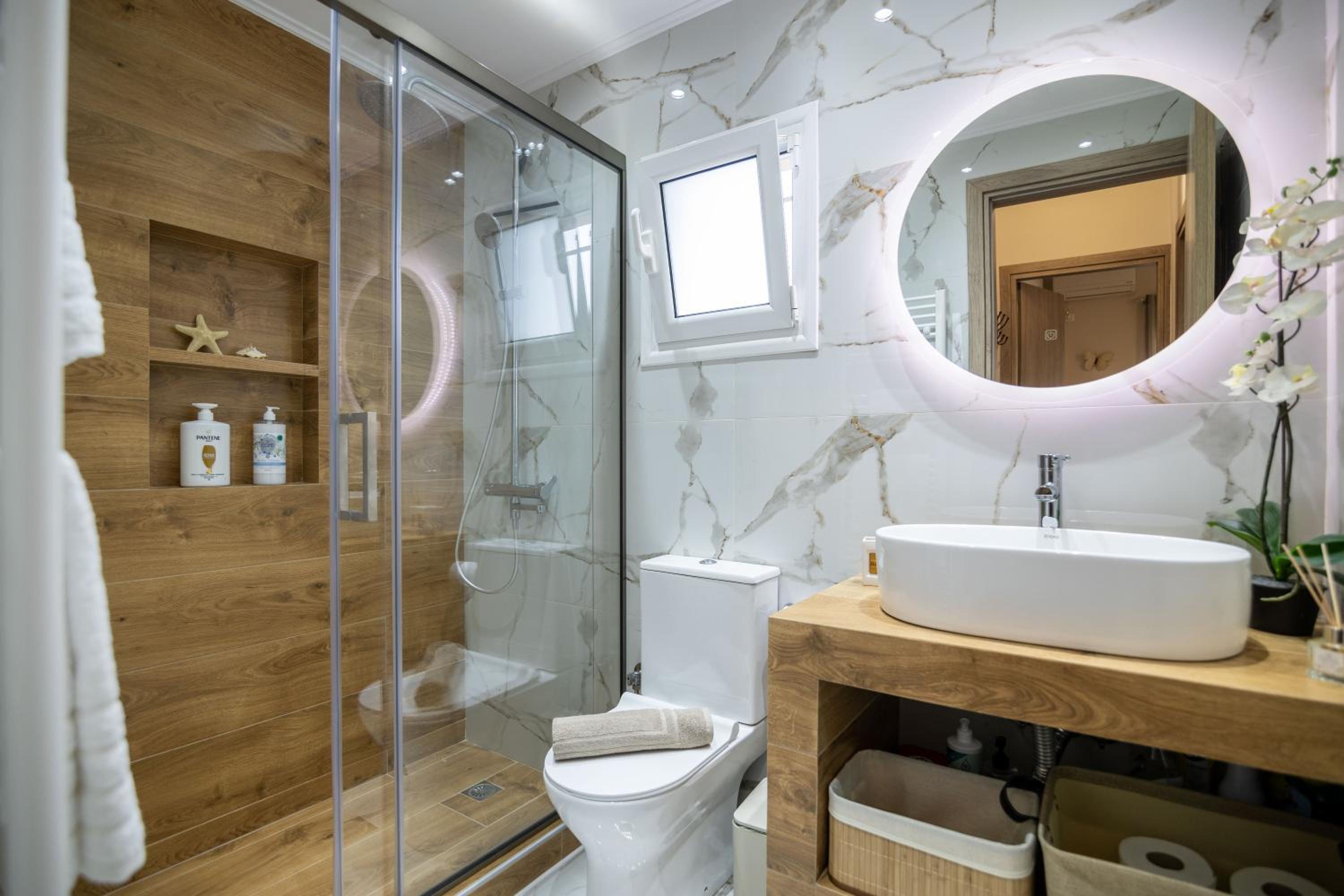 Dina Luxury Sea View House