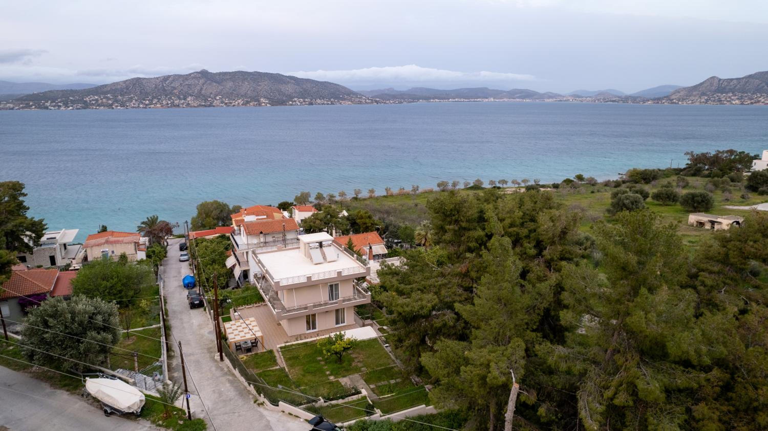 Dina Luxury Sea View House