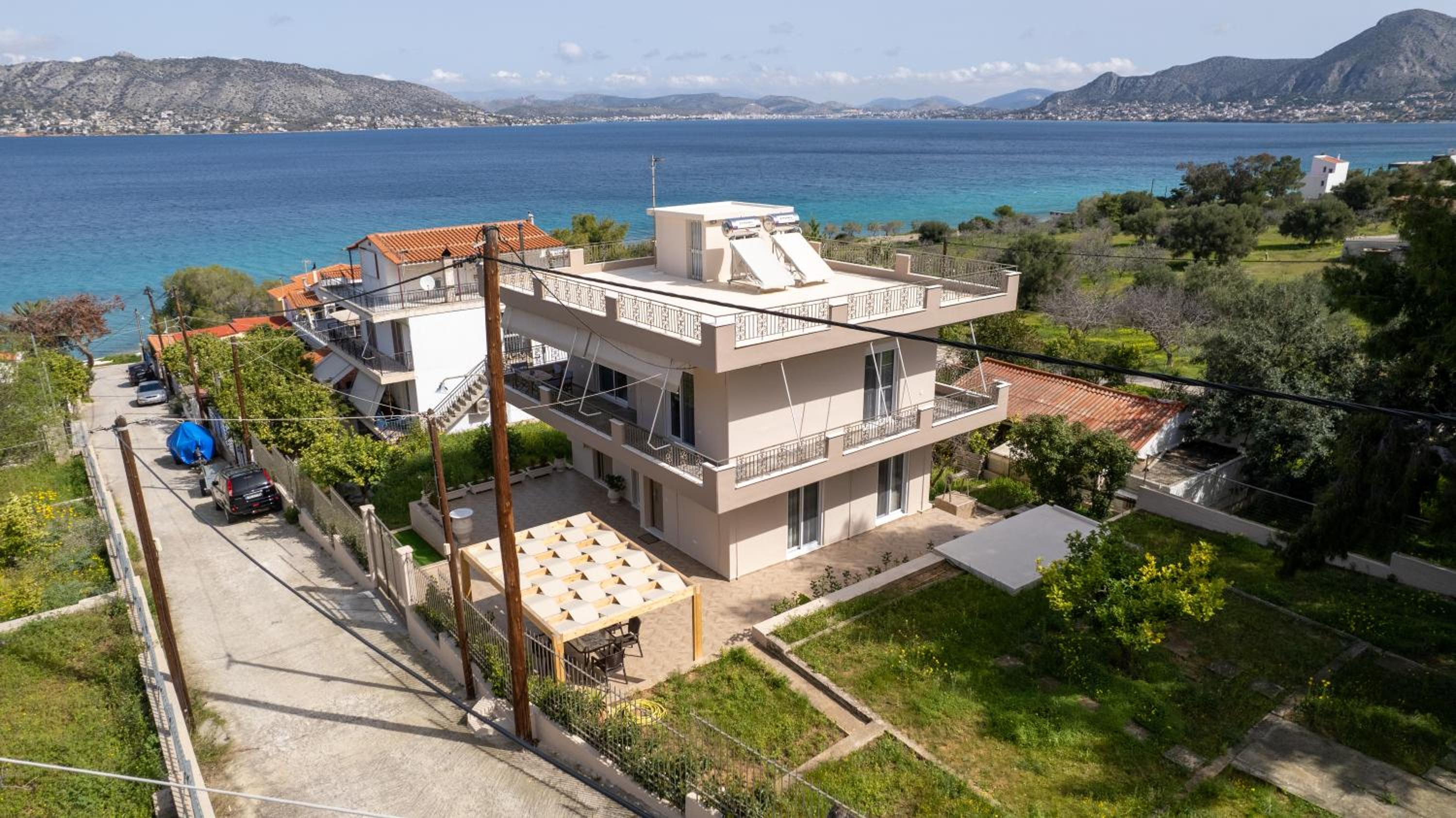 Dina Luxury Sea View House