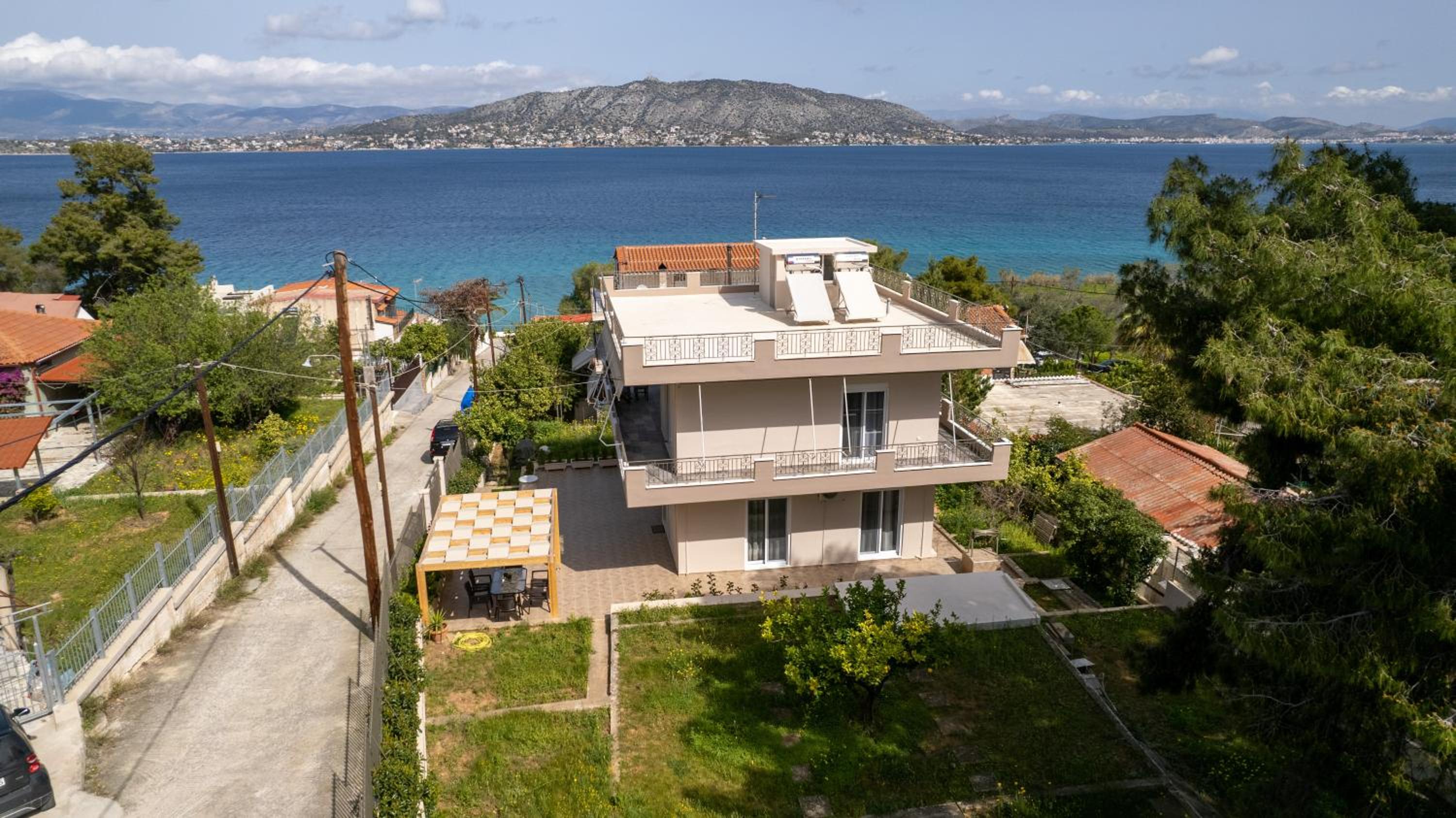 Dina Luxury Sea View House