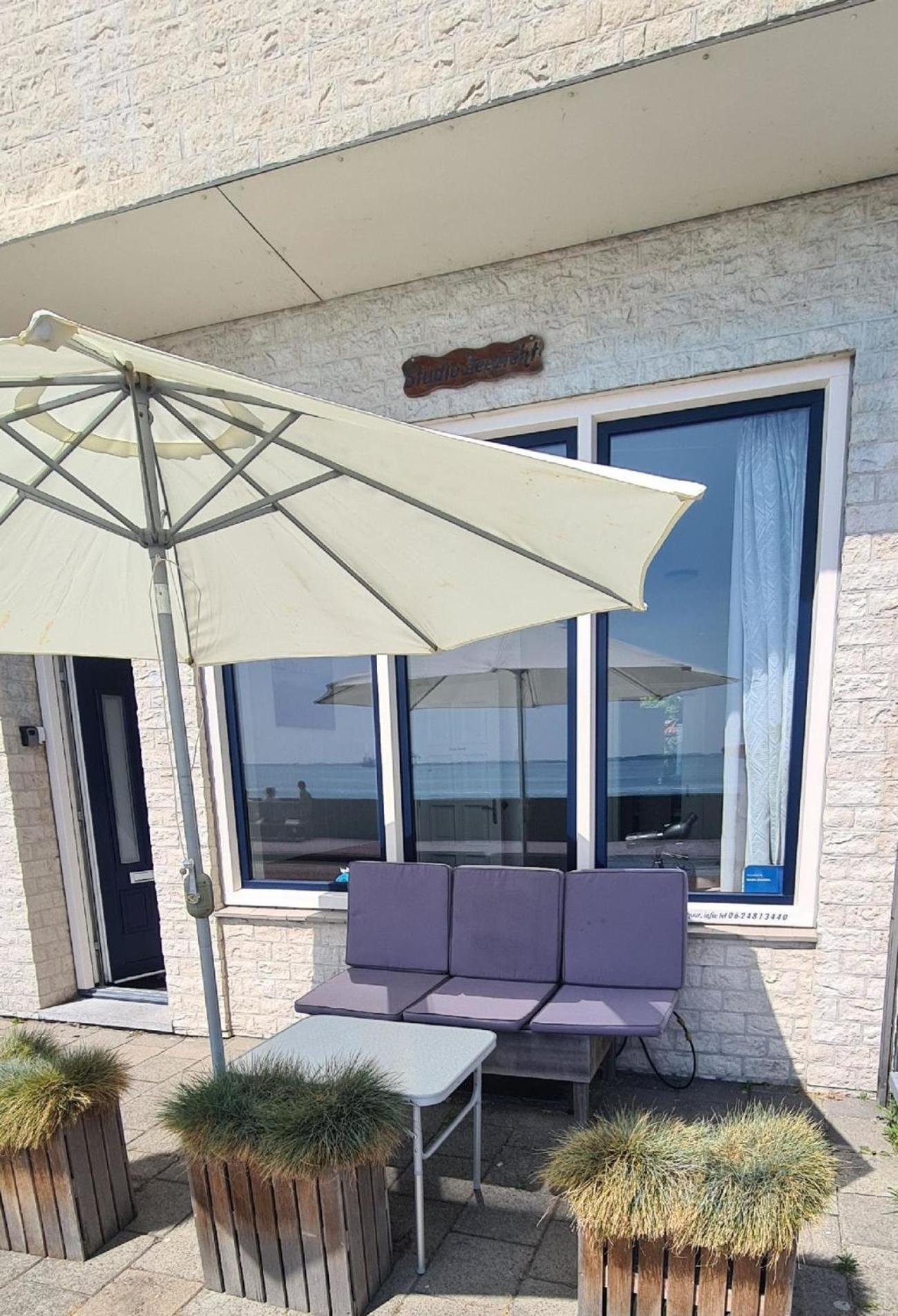 Studio Zeezicht view 4