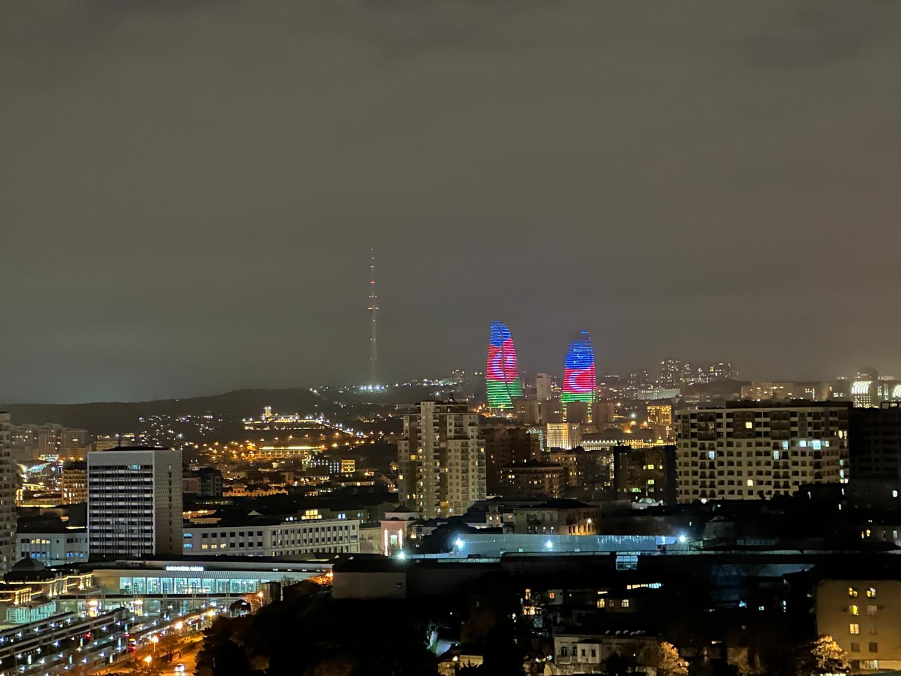 Panoramic City view Apartment with Playstation 5