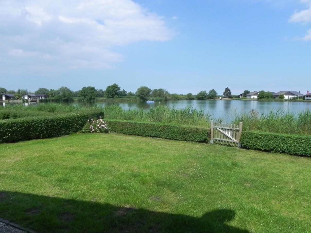 Freistehendes Ferienhaus direkt am Binnensee