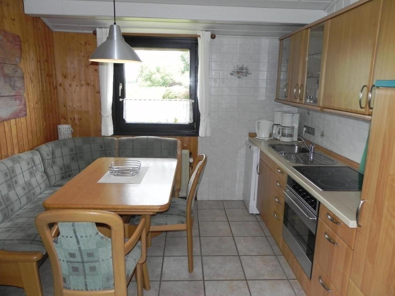 Freistehendes Ferienhaus direkt am Binnensee