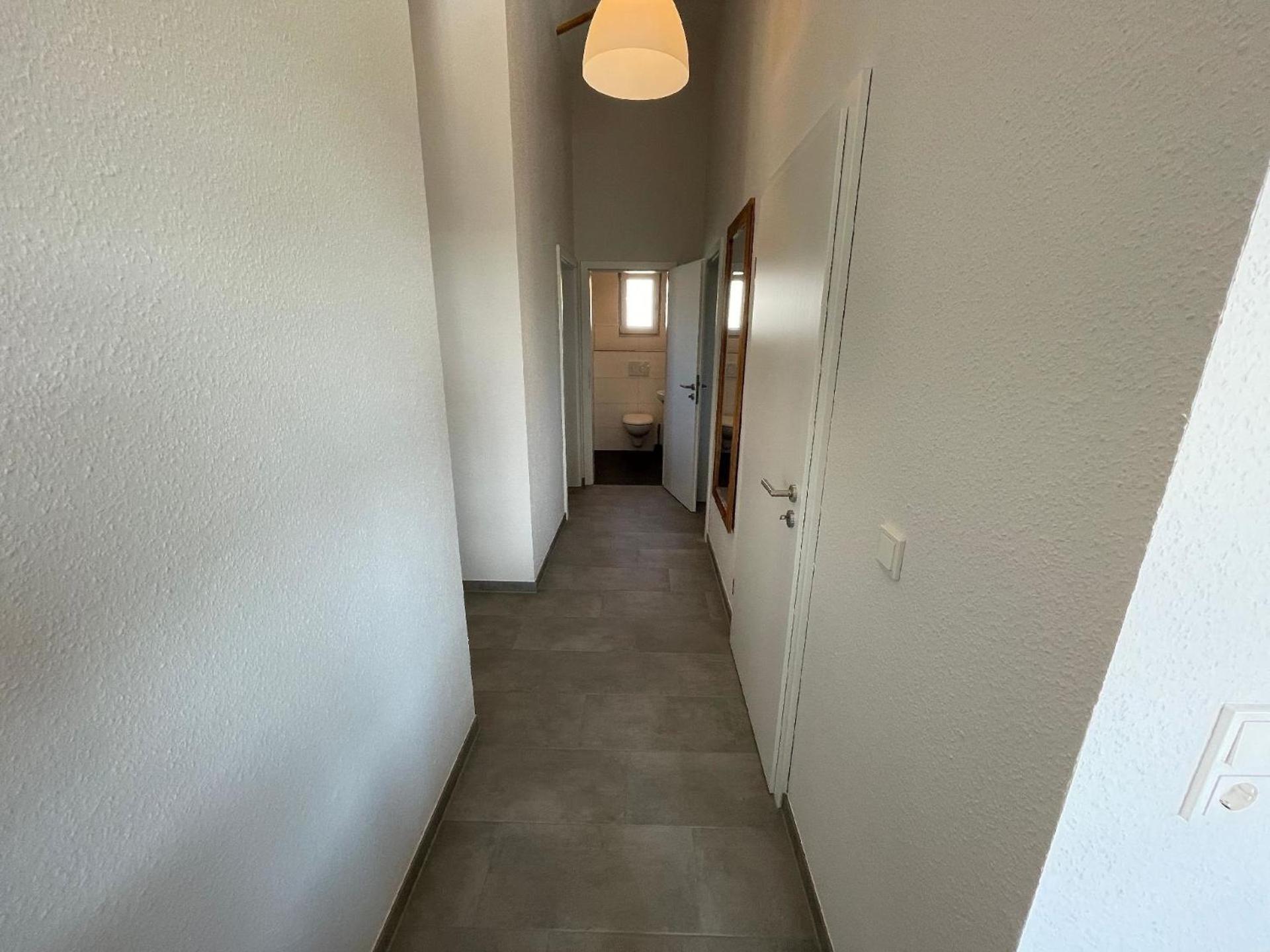 G16, eingezäuntes Haus mit Garten, Terrasse, Wlan