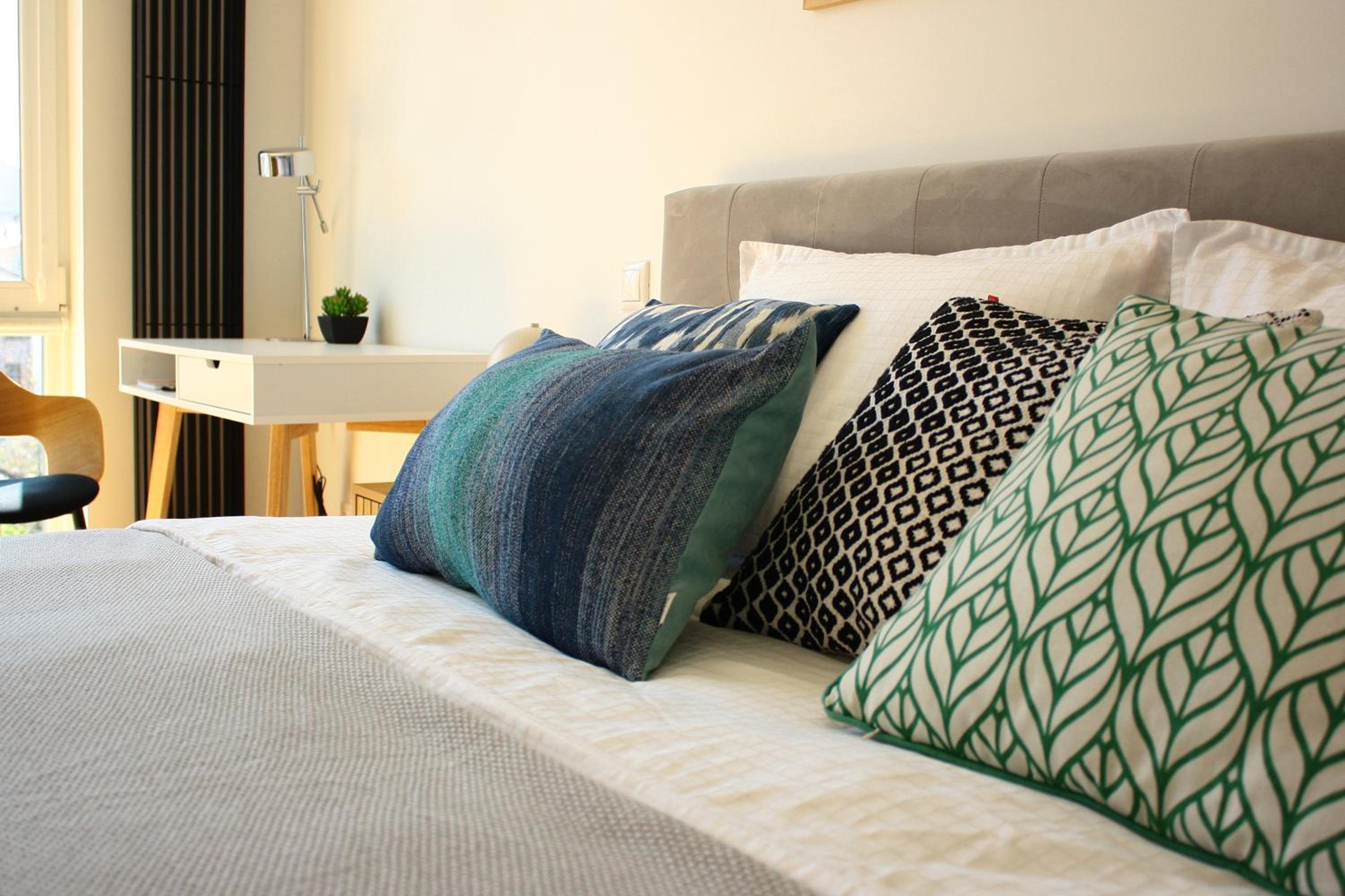 Your Home in Chisinau: Private Parking and Peaceful Stay view 4