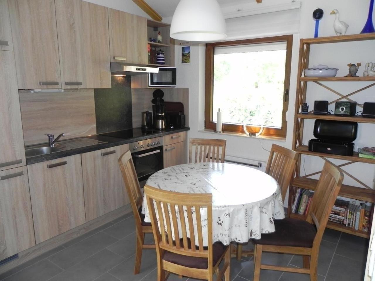 Ferienhaus mit Wintergarten, Terrasse und Garten