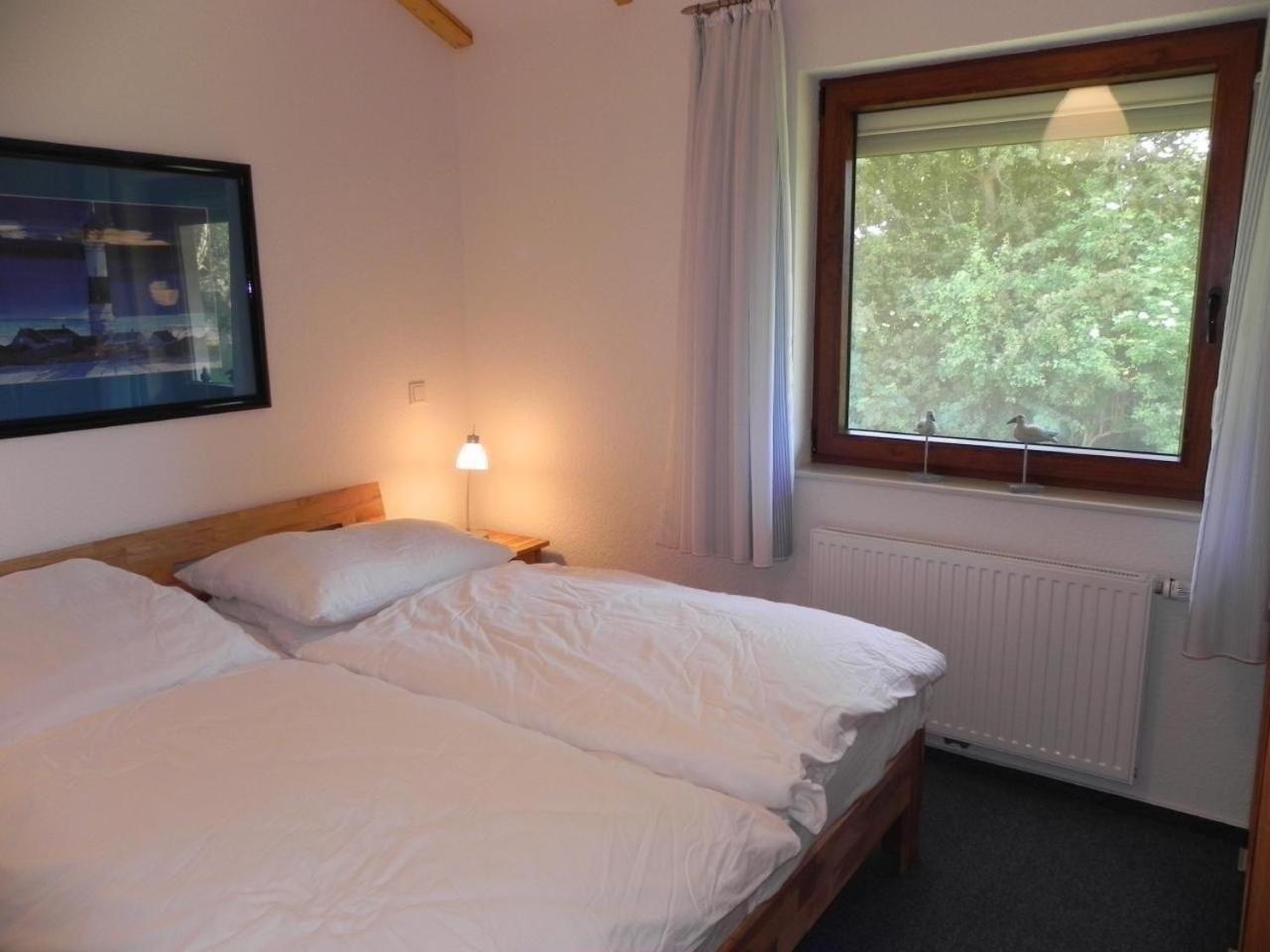 Ferienhaus mit Wintergarten, Terrasse und Garten