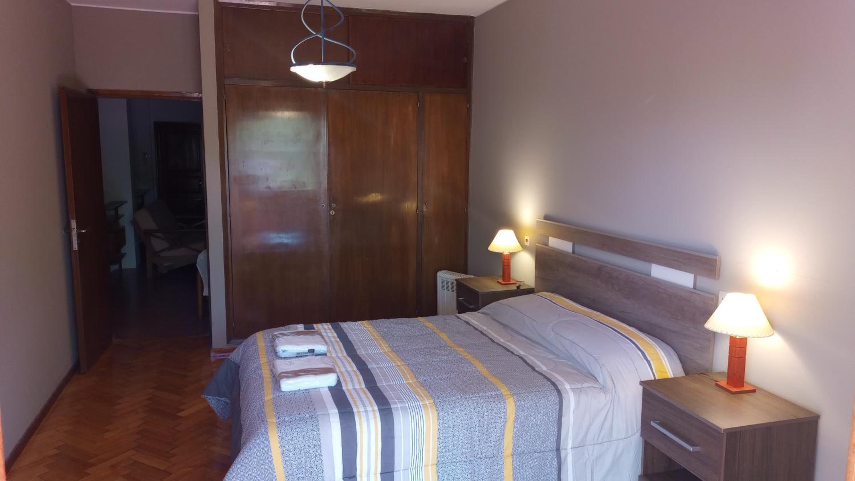 amplia y confortable casa en la principal calle gastronómica de la provincia