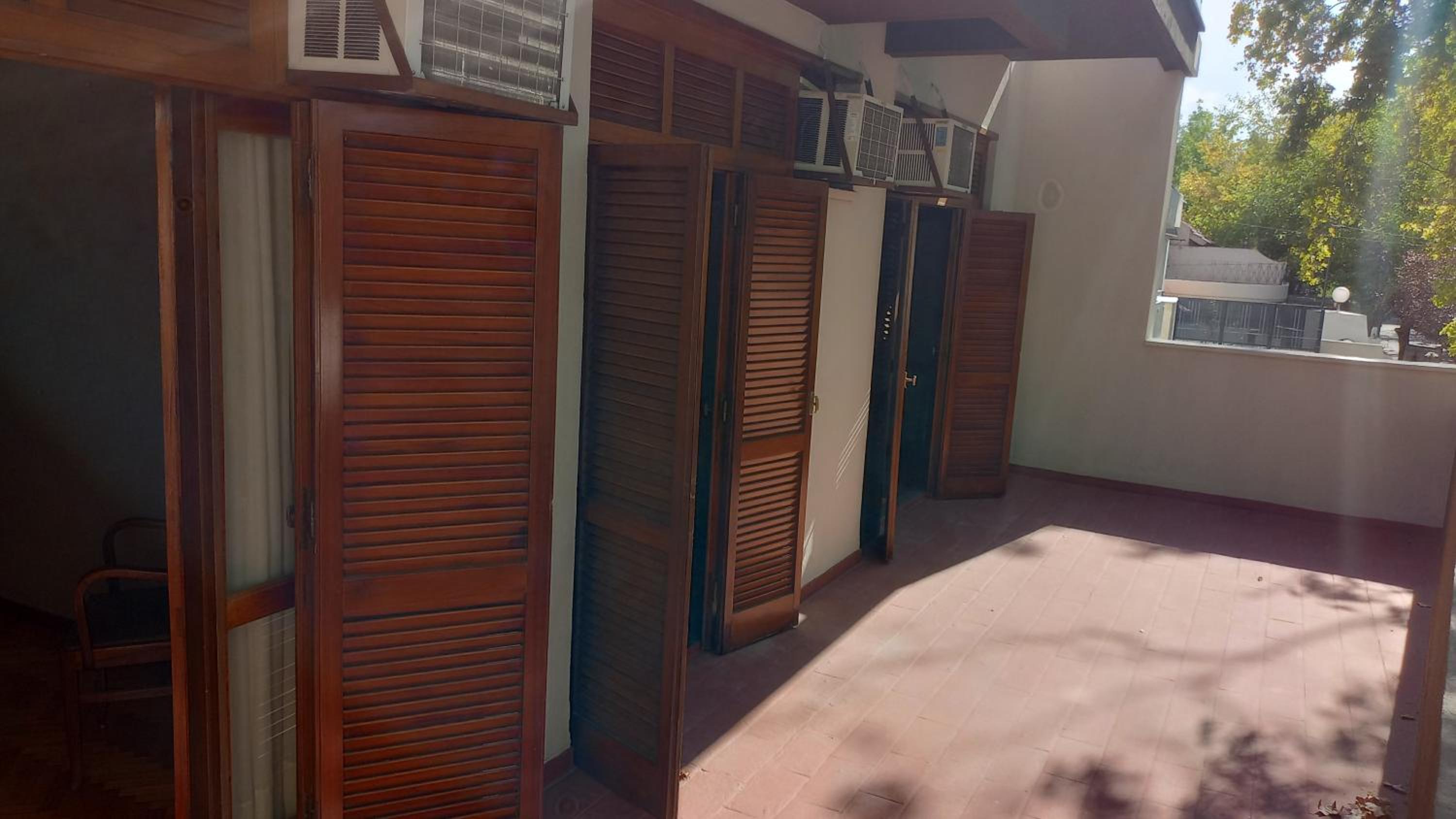 amplia y confortable casa en la principal calle gastronómica de la provincia