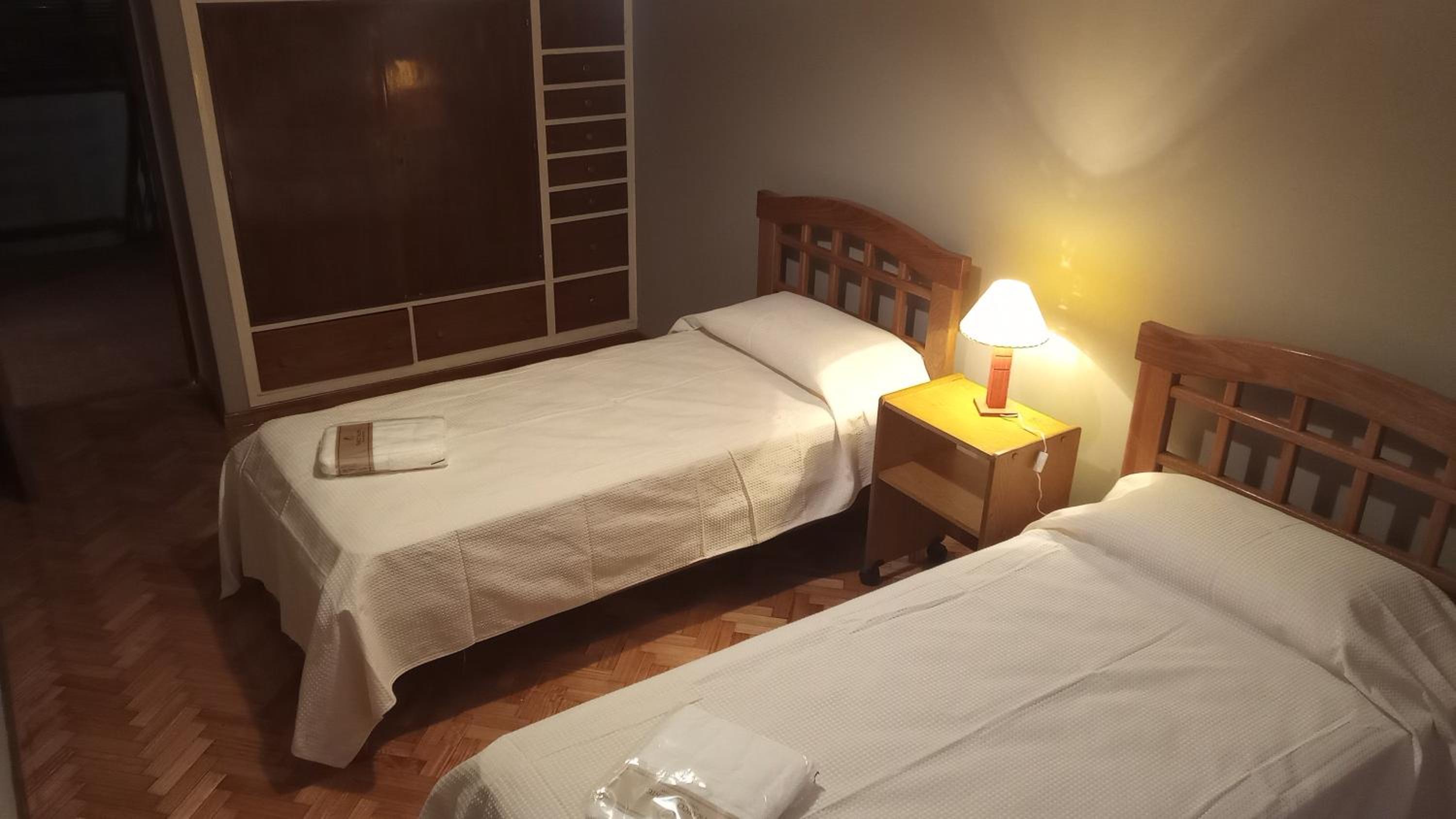 amplia y confortable casa en la principal calle gastronómica de la provincia
