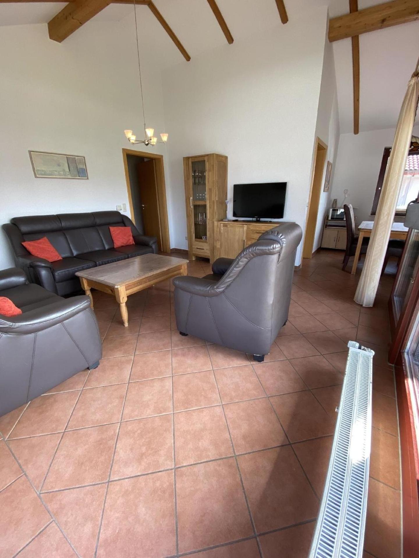 M5, Haus mit Garten, Waschmaschine und Trockner