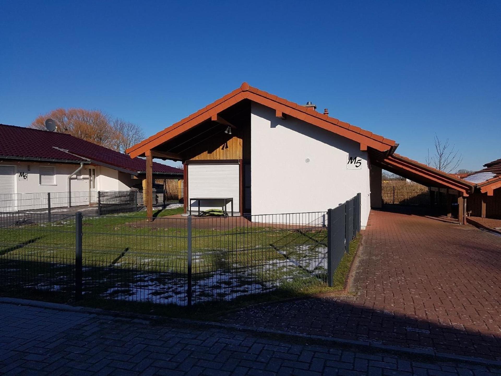 M5, Haus mit Garten, Waschmaschine und Trockner