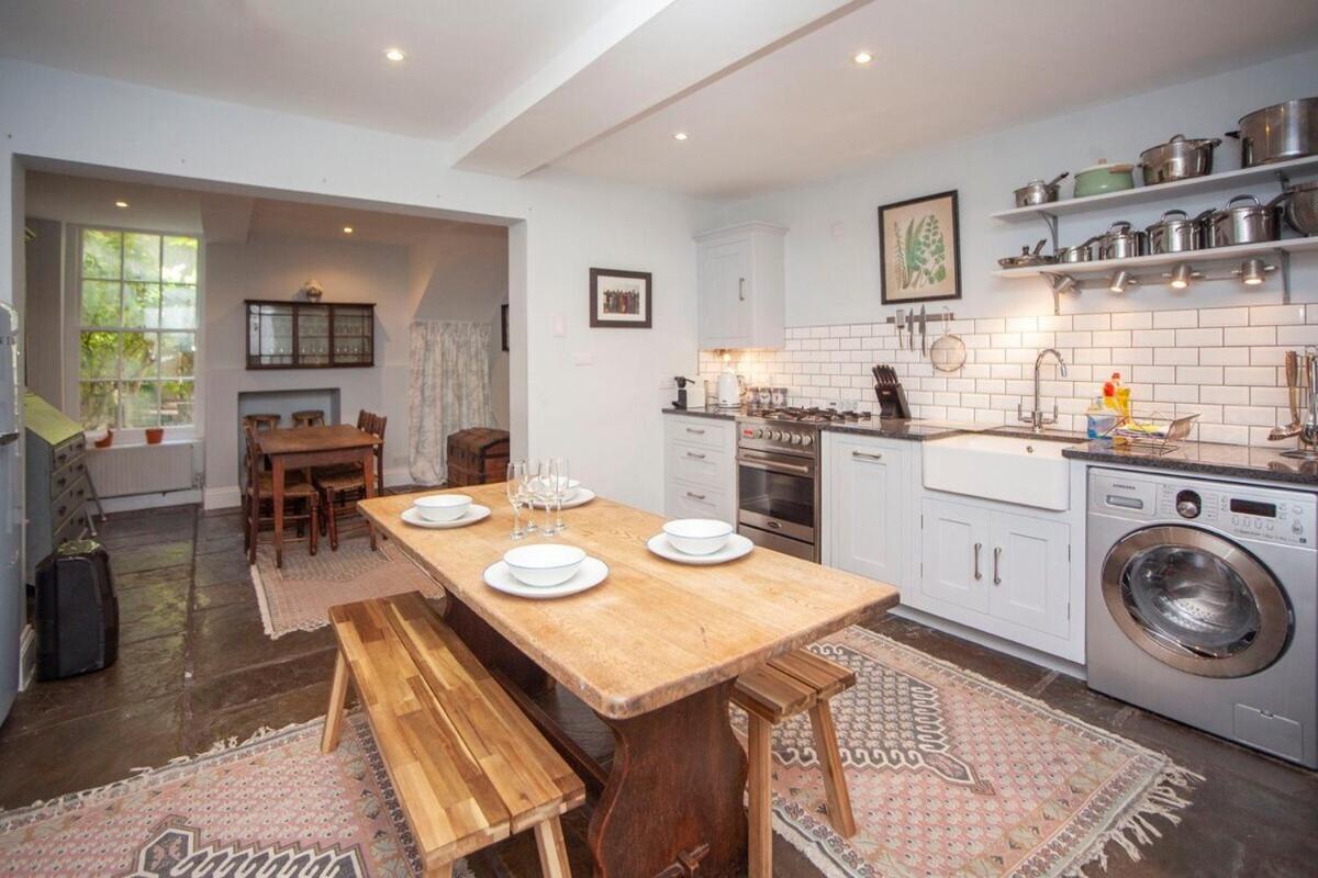The Georgian Townhouse at Pierrepont Place view 4