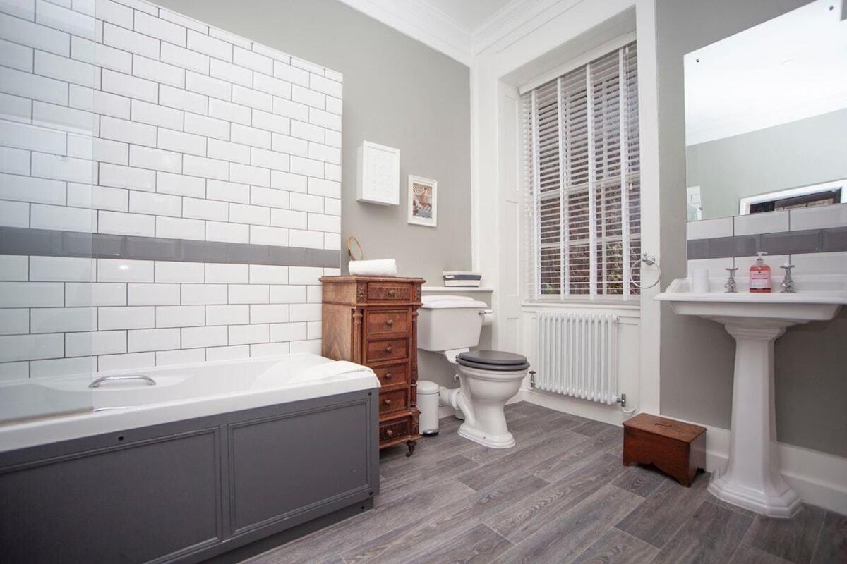 The Georgian Townhouse at Pierrepont Place view 5