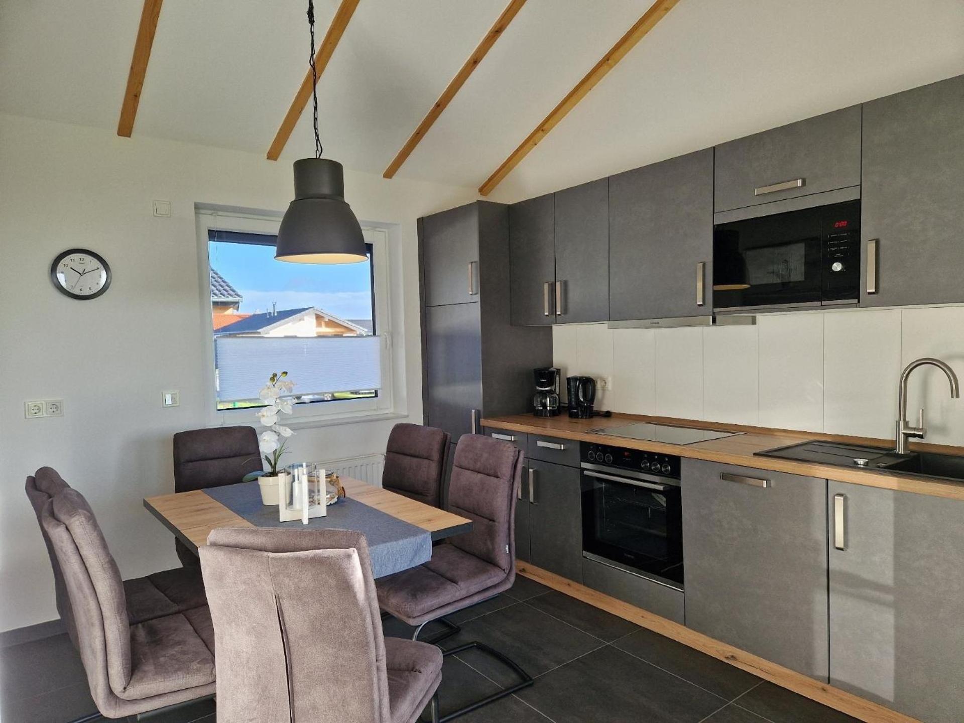 Ferienhaus mit Wiesenblick und Waschmaschine - b44772