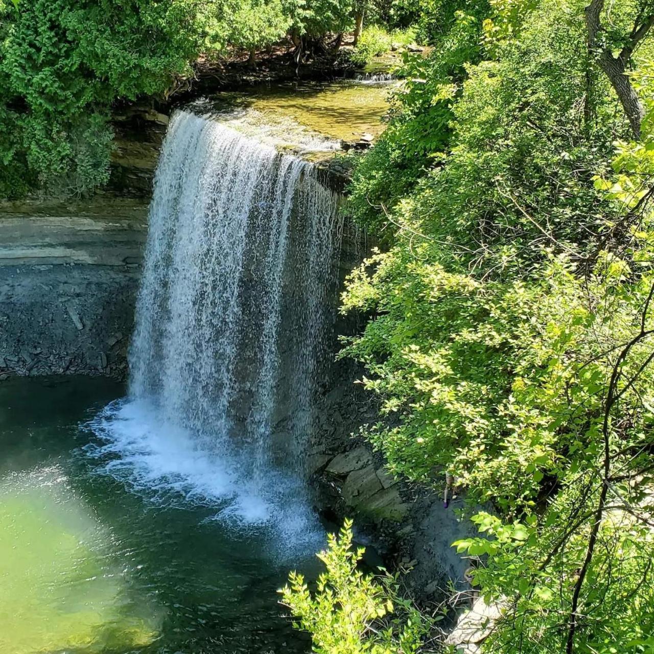 4 Bedroom Cottage on Manitoulin Island Next to Sand Beaches!