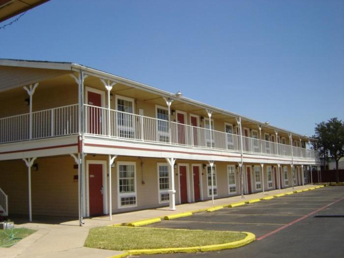 Victorian Inn Midland