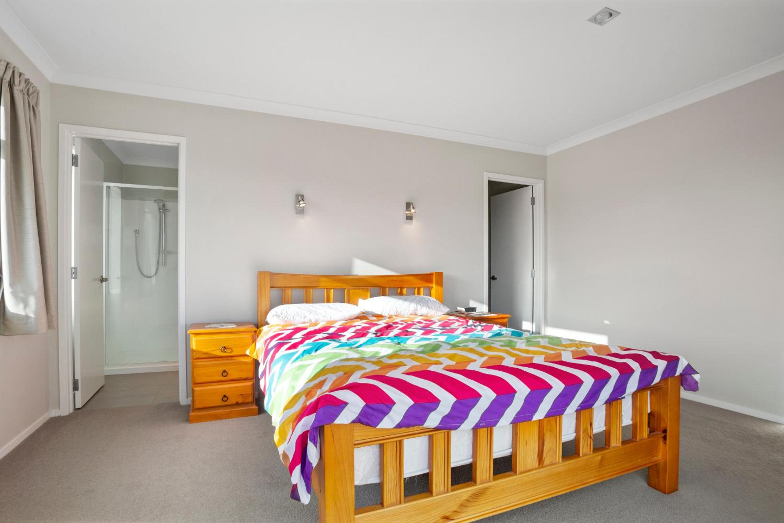 Waihi Beach Bliss - Waihi Beach Holiday Home view 3
