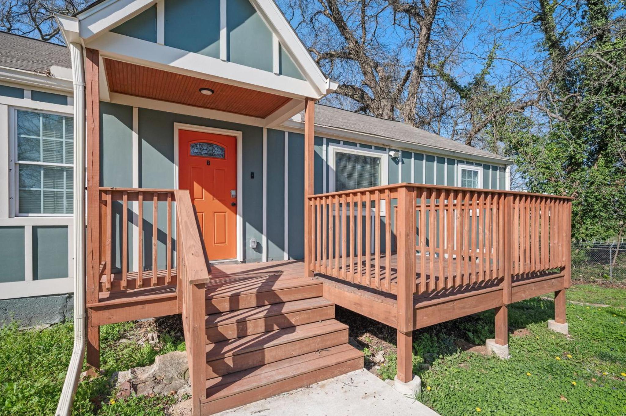 Relax in a Modern Luxury 1BD in Sylvan Hills view 2