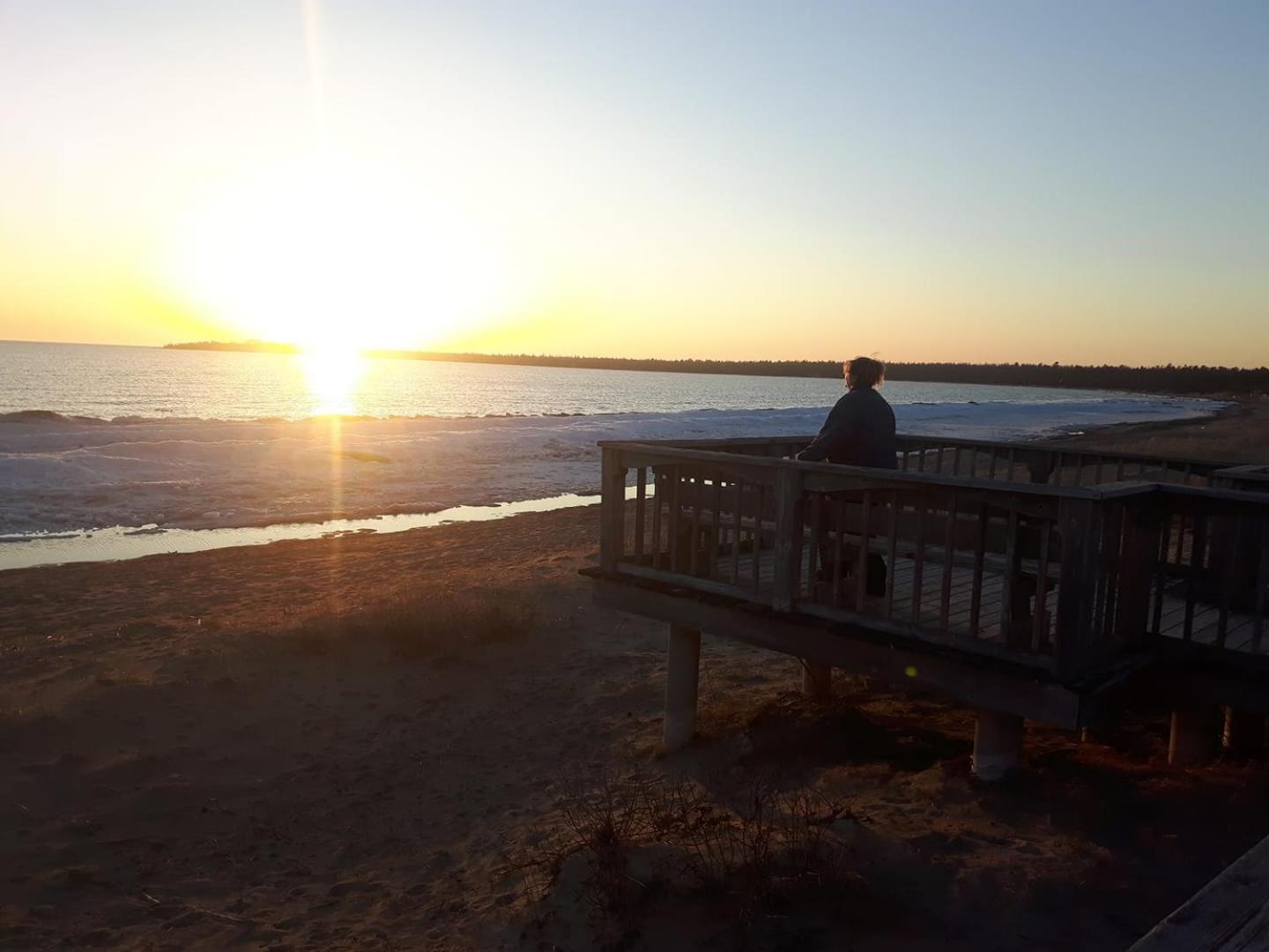 4 Bedroom Cottage on Manitoulin Island Next to Sand Beaches!