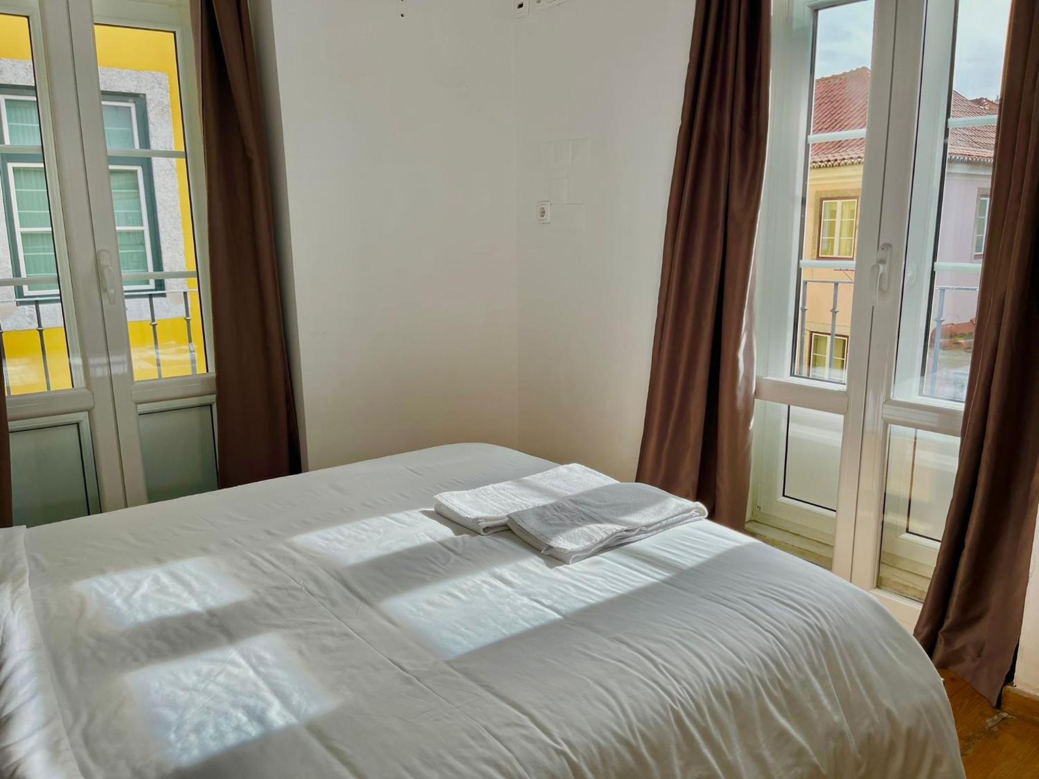 3 Bedroom, 2,5 bathroom - Bairro Alto Residence view 4