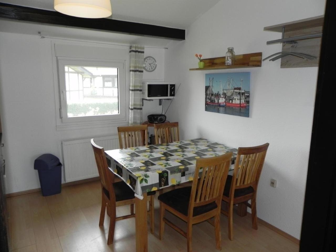 Freistehendes Ferienhaus in 2Reihe am See