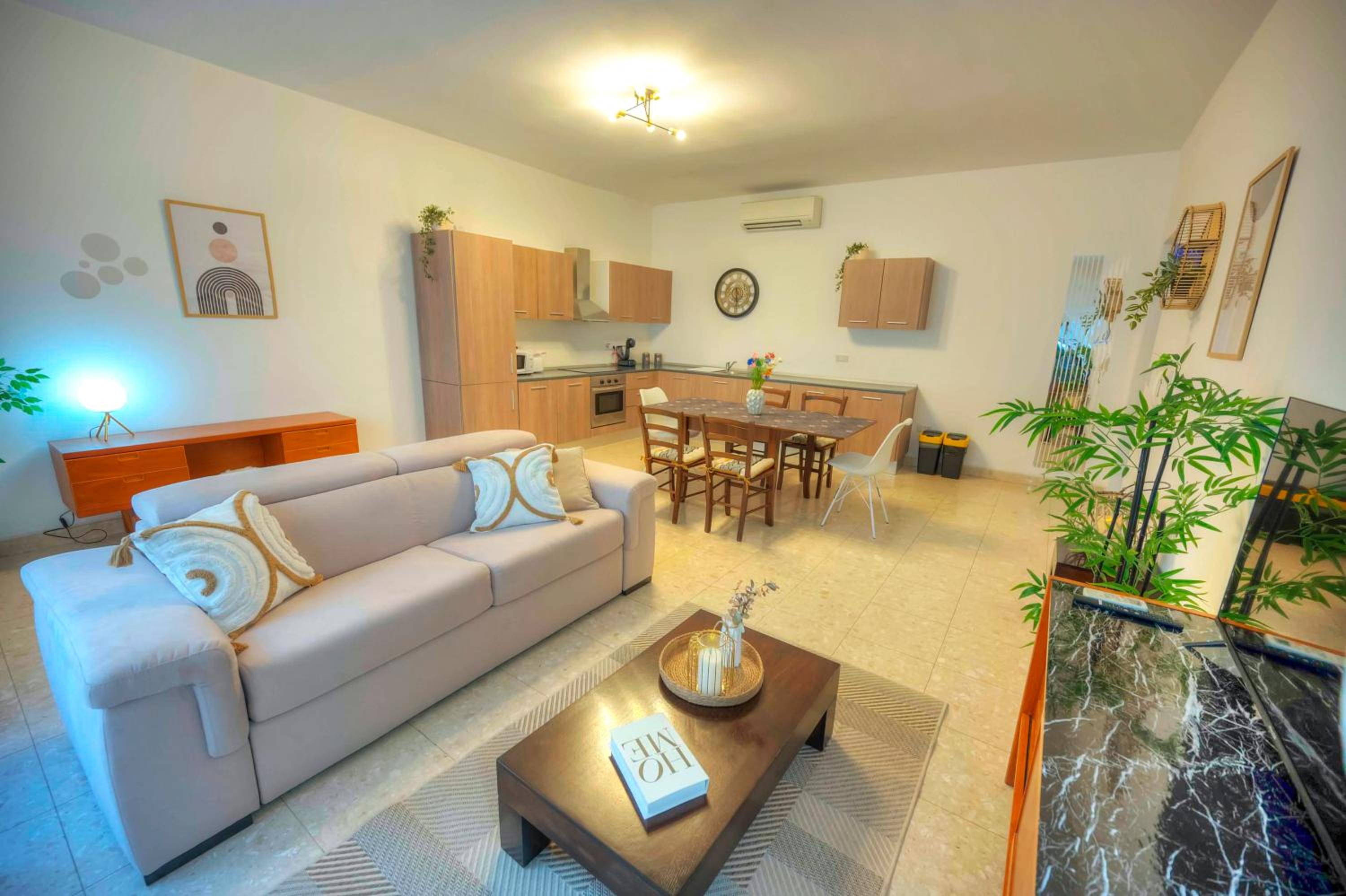 Spacious apartment, large yard, near beach PMIC1-1 view 3