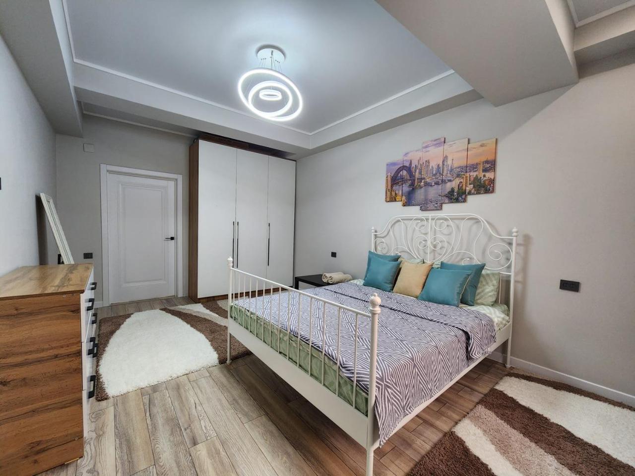 Diamond Apartment