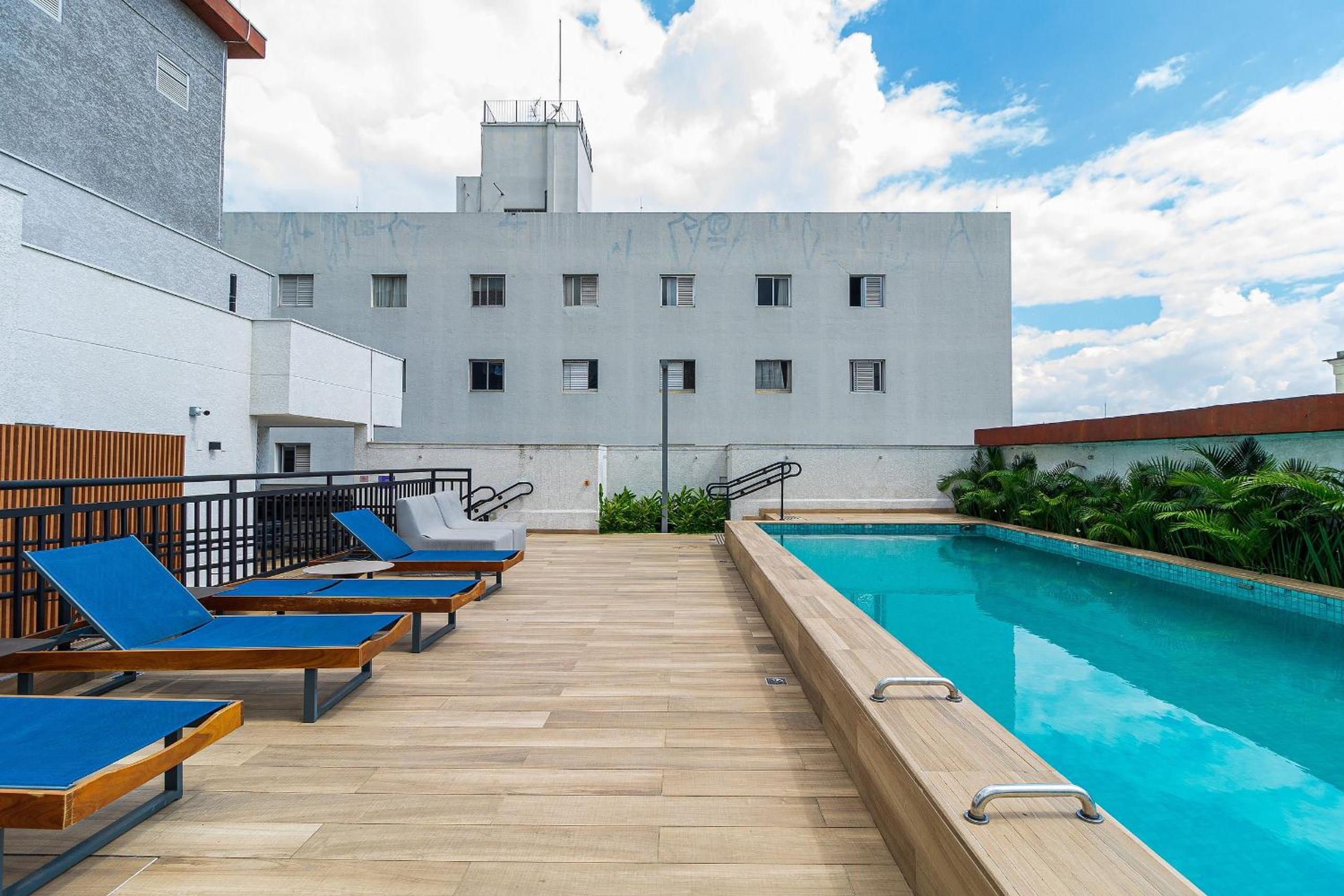 Loft 412 Calixt Pinheiros by OBA
