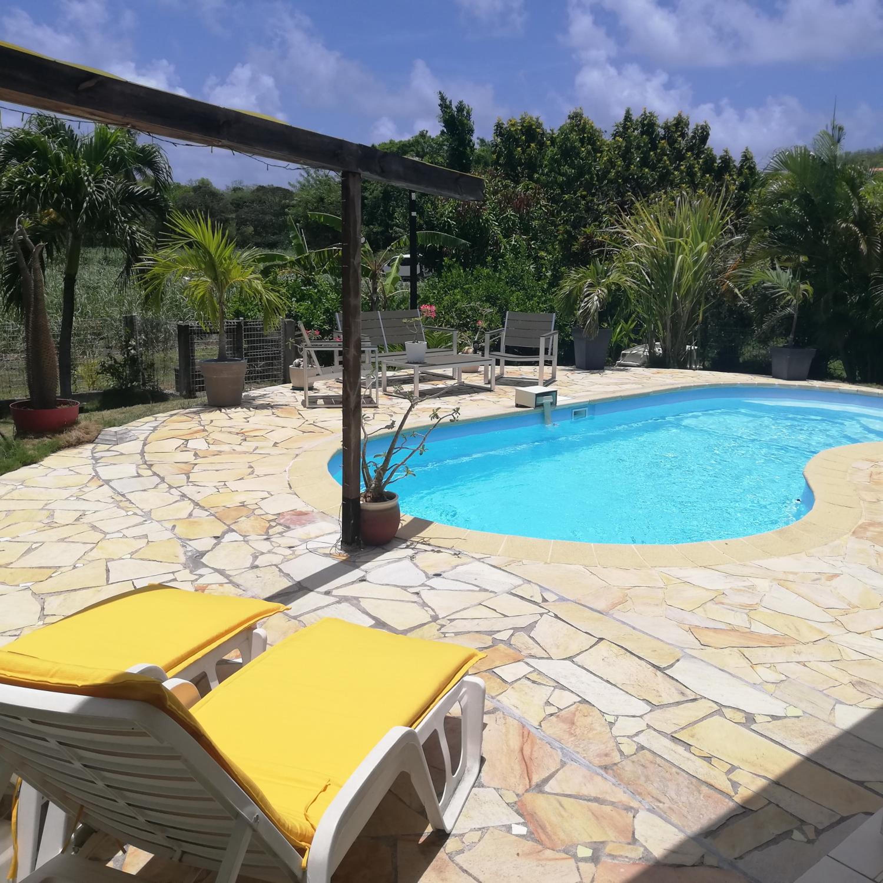 Villa de caractère ,3 étoiles, avec piscine, jardin et plage à 200m view 2