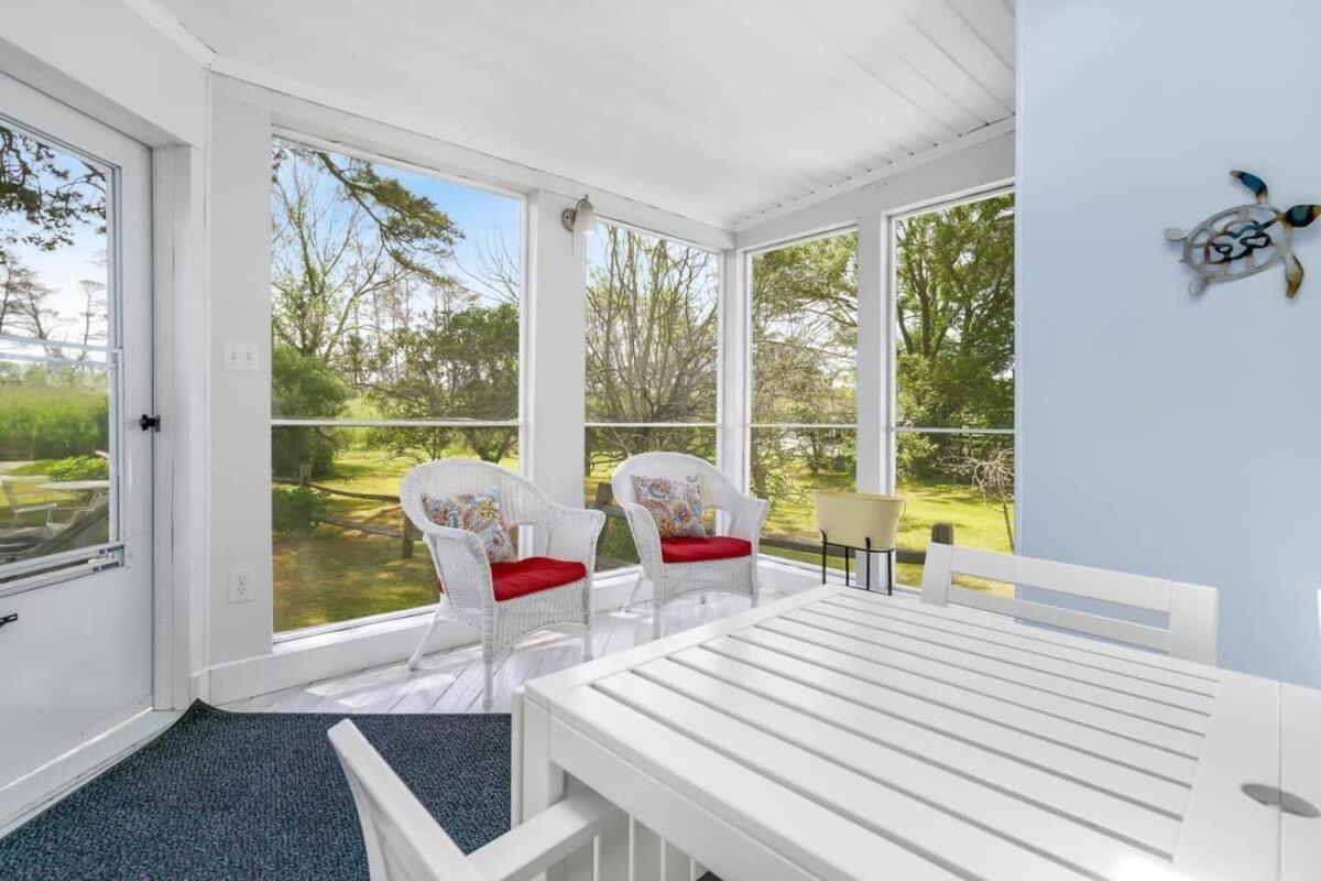 Cozy creekside cottage w fire pit & patio view 5