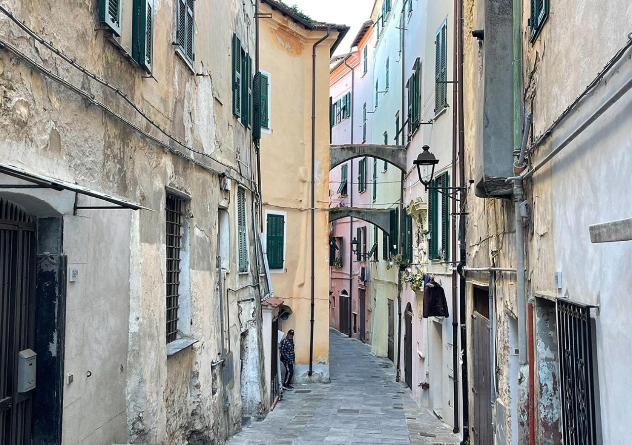 Luxury apartments in medieval Ventimiglia Alta close to the beach photo 3